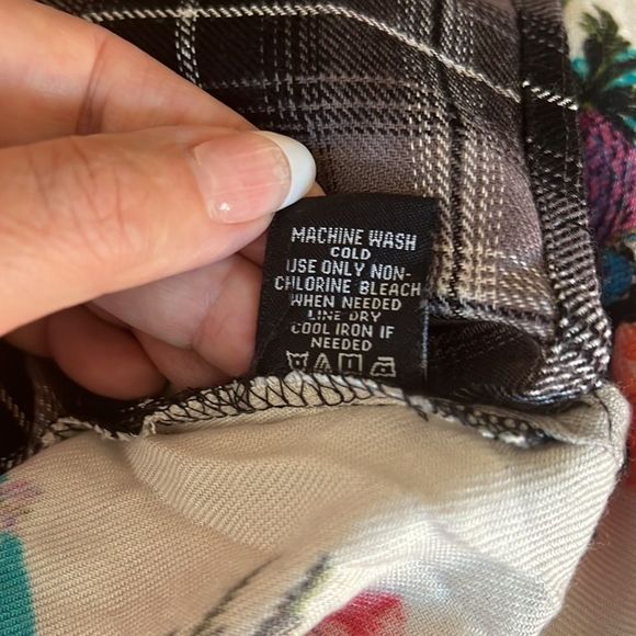 NEW Tolani Collection Neicy top button down plaid floral size XXS - Picture 14 of 14